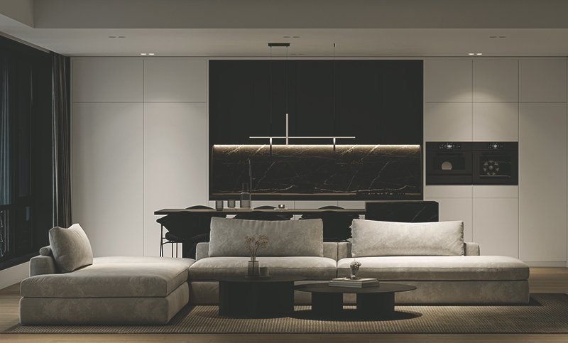 Moderne, minimalistische Wohnküche mit großem modularem Sofa, Panoramafenstern und Kücheninsel aus Marmor. Nachtbeleuchtung in der Vorderansicht. 
