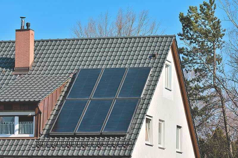 Hausdach mit Solartherrmieanlage